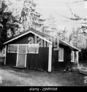 Cabane à bétail dans les limites de la ville. Le gîte du bétail de Brorsberg, Norrlandet. Fäbodstuga inom stadens gränser. Brorsbergs fäbodstuga, Norrlandet. Banque D'Images