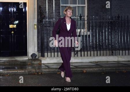 Wendy Morton, la whip en chef nouvellement installée, quitte Downing Street, Londres, après avoir rencontré le nouveau premier ministre Liz Truss. Date de la photo: Mardi 6 septembre 2022. Banque D'Images