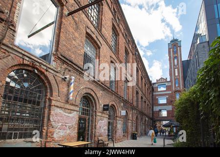 Lodz, Pologne - 7 août 2022: PRÈS du centre Piotrkowska à Łódź, Pologne Banque D'Images