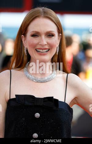 Julianne Moore assiste à la première de 'la fille éternelle' lors du Festival International du film de Venise 79th au Palazzo del Cinema on the Lido à Venise, en Italie, le 06 septembre 2022. Banque D'Images