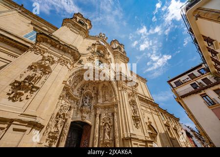 Vue à angle bas de la basilique Sainte-Marie à Donostia Espagne Banque D'Images