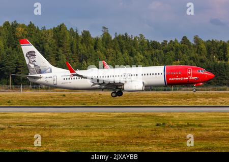 Oslo, Norvège - 15 août 2022 : Boeing 737-800 norvégien à l'aéroport d'Oslo (OSL) en Norvège. Banque D'Images