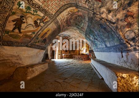 Hermitage de San Bernabé dans le complexe karstique Ojo Guareña, Monument National de Castilla León, Espagne, Europe Banque D'Images