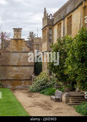 Extérieur de Stanway House, manoir de Jacobean du 16th siècle, Stanway, Cotswolds, Gloucestershire Banque D'Images