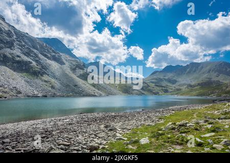 Lac supérieur du Mont Avic, Vallée d'Aoste, Italie Banque D'Images