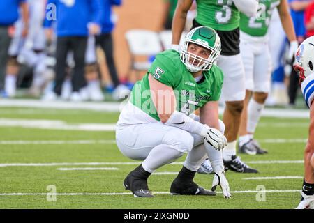 DENTON, TX - 3 septembre: .Nord Texas moyen vert joueur de ligne défensive Tom Trieb (5). North Texas Mean Green football vs SMU Mustangs au stade Apogee à Denton sur 3 septembre 2022 à Denton, Texas. (Photo de Manny Flores) Banque D'Images