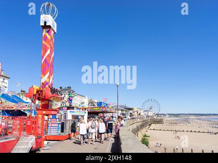 Parc d'attractions de Bridlington Promenade avec promenades en front de mer Promenade de Bridlington Beach East Riding of Yorkshire England UK GB Europe Banque D'Images