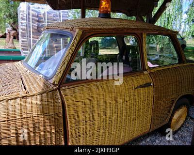 Produits tressés au saule américain. De beaux produits en osier directement de la capitale de l'industrie polonaise de l'osier, Nowy Tomysl, Pologne, Europe. Banque D'Images