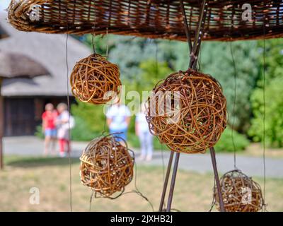 Produits tressés au saule américain. De beaux produits en osier directement de la capitale de l'industrie polonaise de l'osier, Nowy Tomysl, Pologne, Europe. Banque D'Images