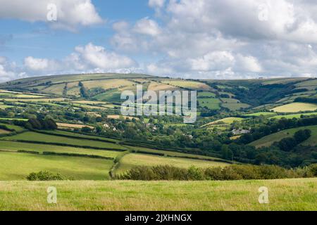 Le village de Parracombe au-dessous de Challacombe commune de Heale Down, Parc national d'Exmoor, Nord Devon, Angleterre. Banque D'Images