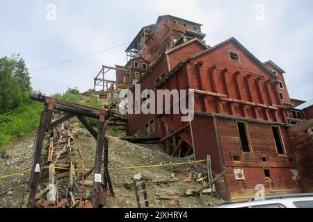 Kennecott, également connu sous le nom de Kennicott et Kennecott Mines, est un camp minier abandonné dans la région de recensement de Copper River, dans l'État américain de l'Alaska W Banque D'Images