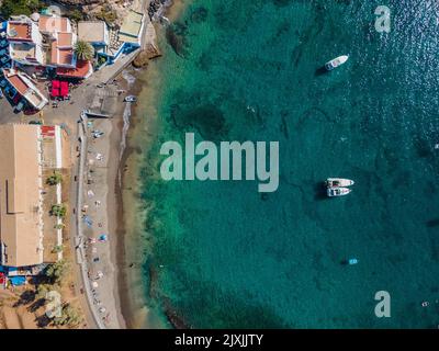 Vue aérienne de la plage Puertito de Adeje sur la côte sud de l'île de Tenerife, îles Canaries, Espagne. Banque D'Images