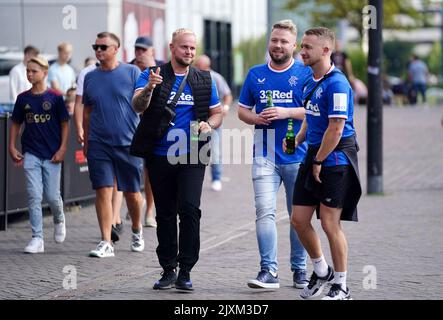 Les fans de Rangers devant le stade avant le match F de l'UEFA Champions League au Johan Cruyff Arena d'Amsterdam, aux pays-Bas. Date de la photo: Mercredi 7 septembre 2022. Banque D'Images