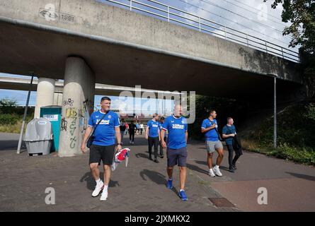 Les fans des Rangers se rendent sur le terrain avant le match F de l'UEFA Champions League au Johan Cruyff Arena d'Amsterdam, aux pays-Bas. Date de la photo: Mercredi 7 septembre 2022. Banque D'Images