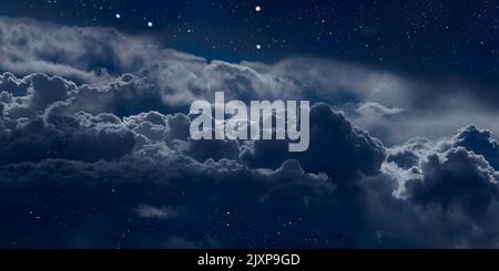 Au-dessus des nuages de nuit avec des étoiles Banque D'Images