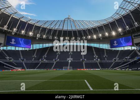 Vue générale du stade Tottenham Hotspur avant le match de l'UEFA Champions League Tottenham Hotspur vs Marseille au stade Tottenham Hotspur, Londres, Royaume-Uni, 7th septembre 2022 (photo d'Arron Gent/News Images) Banque D'Images