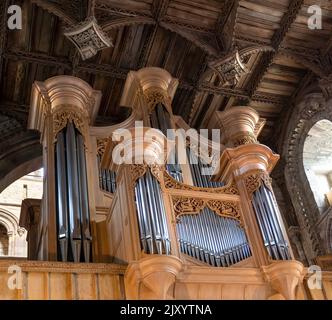 Les tuyaux d'orgue à la cathédrale St Davids, dans l'ouest du pays de Galles, au Royaume-Uni Banque D'Images