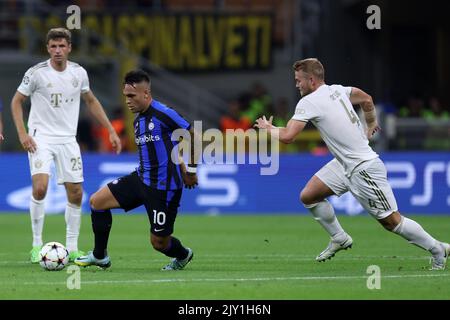 Milan, Italie. 07th sept., 2022. i109 de i109#2 contrôle le ballon lors du match du groupe C de la Ligue des champions de l'UEFA entre le FC Internazionale et le FC Bayern Munich au Stadio Giuseppe Meazza sur 7 septembre 2022 à Milan Italie . Credit: Marco Canoniero / Alamy Live News Banque D'Images