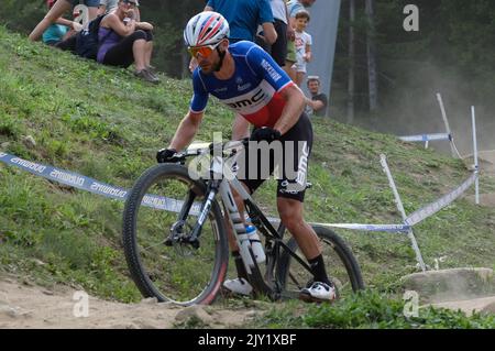 Val Di Sole, Italie. 04th septembre 2022. (5) Titouan Carod (FRA) pendant la coupe du monde de vélo de montagne UCI - hommes - course olympique de cross-country, MTB - vélo de montagne à Val di Sole, Italie, 04 septembre 2022 crédit: Agence de photo indépendante/Alamy Live News Banque D'Images