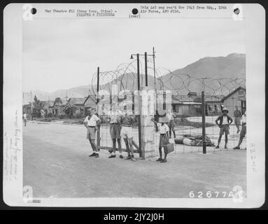 Prisonniers de guerre japonais au camp Stanley, Hong Kong, Chine. 1 septembre 1945. Banque D'Images