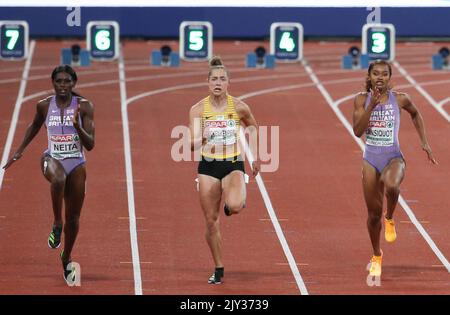 NEITA Daryll de Grande-Bretagne, LÜCKENKEMPER Gina d'Allemagne et LANSIQUOT Imani de Grande-Bretagne finale 100 M1/2 des femmes pendant les Championnats européens d'athlétisme 2022 sur 15 août 2022 à Munich, Allemagne - photo Laurent Lairys / DPPI Banque D'Images