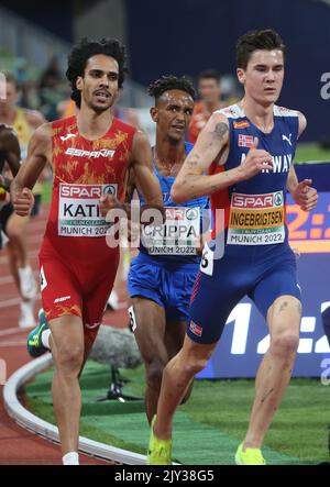 CRIPPA Yemaneberhan d'Italie , INGEBRIGTSEN Jakob de Norvège et KATIR Mohamed d'Espagne finale hommes 5000m pendant les Championnats européens d'athlétisme 2022 sur 15 août 2022 à Munich, Allemagne - photo Laurent Lairys / DPPI Banque D'Images