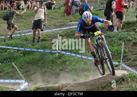 Val Di Sole, Italie. 04th septembre 2022. (5) Titouan Carod (FRA) pendant la coupe du monde de vélo de montagne UCI - hommes - course olympique de cross-country, MTB - vélo de montagne à Val di Sole, Italie, 04 septembre 2022 crédit: Agence de photo indépendante/Alamy Live News Banque D'Images