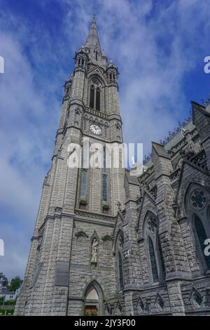 Cobh, Co. Cork, Irlande : l'église de la cathédrale Saint-Colman, généralement connue sous le nom de cathédrale de Cobh. La construction a commencé en 1868 et a été achevée en 1919. Banque D'Images