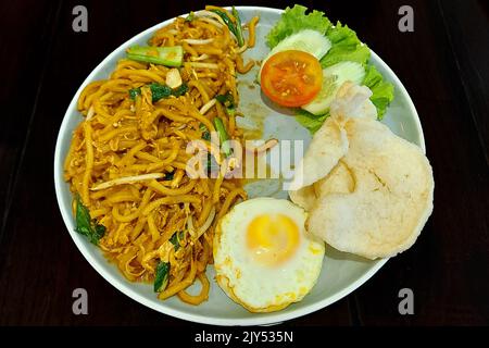 Fried Noodle, Mie Goreng, Traditional Food of Indonesia, Jakarta, Indonésie Banque D'Images