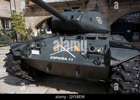 Coruna-Espagne. Le char M-41 de race américaine, connu sous le nom de Bulldog Walker, a exposé au musée militaire de La Corogne sur 6 septembre 2022 Banque D'Images