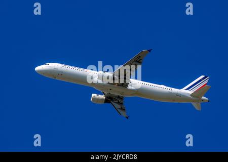 F-GTAM Air France Airbus A321-212 au départ de l'aéroport d'Amsterdam Schiphol aux pays-bas Banque D'Images