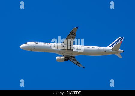 F-GTAM Air France Airbus A321-212 au départ de l'aéroport d'Amsterdam Schiphol aux pays-bas Banque D'Images