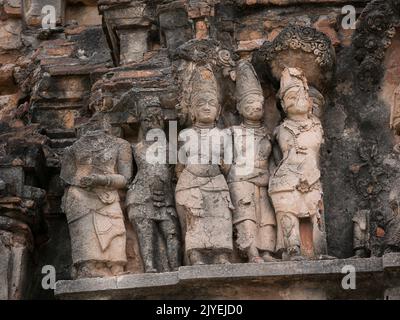 Stuc art travail sur le gopuram du temple de Vitthala à l'état de hampi karnataka Inde 08 08 2022 Banque D'Images