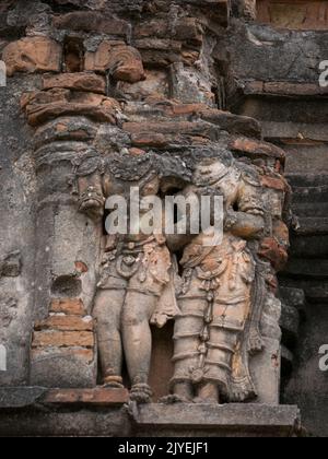 Stuc art travail sur le gopuram du temple de Vitthala à l'état de hampi karnataka Inde 08 08 2022 Banque D'Images