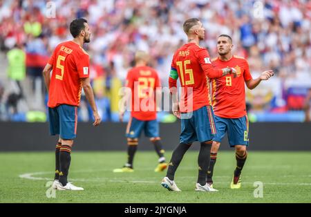 Moscou, Russie - 1 juillet 2018. Les joueurs de l'équipe nationale espagnole de football Sergio Busquets, Sergio Ramos et Koke pendant la coupe du monde de la FIFA 2018 quart de finale Spa Banque D'Images