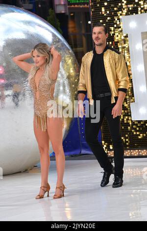 New York, NY, États-Unis. 8th septembre 2022. Les danseurs de la nouvelle saison Dancing with the Stars dévoilent à Good Morning America à New York sur 8 septembre 2022. Crédit : Dee CEE carter/Media Punch/Alay Live News Banque D'Images