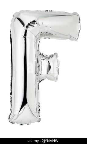 Lettre F en ballon mylar argenté isolé sur blanc Banque D'Images