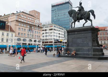 Statue de Ban Jelacic sur la place Ban Jelacic à Zagreb, Croatie, Europe. Banque D'Images
