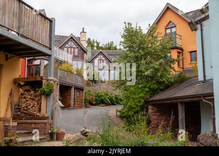 ECO maisons dans le château de Wintles Bishop's Shropshire Angleterre. Banque D'Images