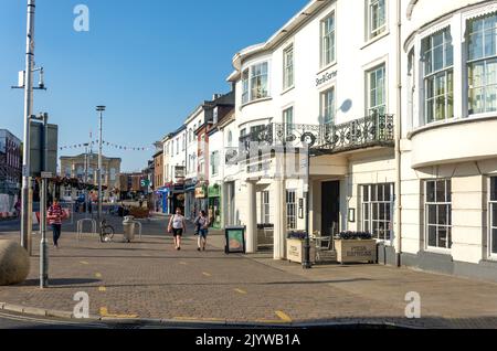 17th Century The White Hart Hotel, High Street, Andover, Hampshire, Angleterre, Royaume-Uni Banque D'Images