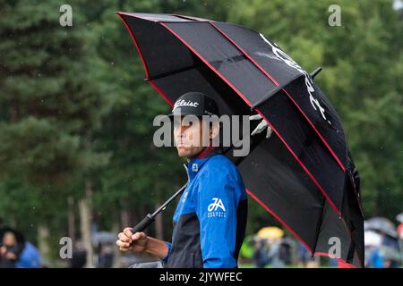 Rafa Cabrera Bello (ESP) pendant le championnat BMW PGA 2022 jour 1 au Wentworth Club, Virginia Water, Royaume-Uni, 8th septembre 2022 (photo de Richard Washbrooke/News Images) Banque D'Images