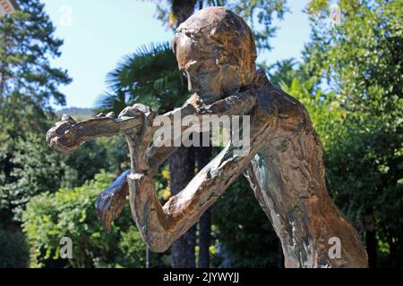 Monuments célèbres, Opatija, parc public bien connu Angiolina, statue du violoniste Jan Kubelik, côte Adriatique, baie de Kvarner, Croatie Banque D'Images