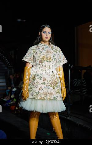 New York, New York, États-Unis. 8th septembre 2022. Victor de Souza présente sa collection de pistes Printemps été 23 à NYFW 23. (Image de crédit : © Mark J. Sullivan/ZUMA Press Wire) Banque D'Images