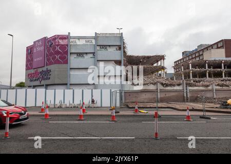 Stockton on Tees, Royaume-Uni. 8th septembre 2022. Les travaux de démolition ont commencé sur le Centre Castlegate dans le cadre des plans des conseils d'ouvrir la High Street au bord de la rivière. David Dixon/Alamy Banque D'Images