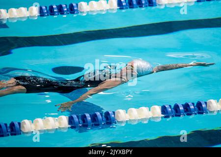 Orlando, Floride, États-Unis. 26th août 2022. Cmdr. Lt. Marine américaine Alanna ball (Ret.) participe à la natation pendant les Jeux du guerrier du DoD de 2022, le mois d'août. 26, 2022. Les Jeux Warrior sont composés de plus de 200 militaires blessés, malades et blessés et des athlètes vétérans, participant à 12 épreuves sportives adaptatives en août. 19-28, 2022 au complexe ESPN Wide World of Sports à Orlando, Floride. Crédit: DoD/ZUMA Press Wire Service/ZUMAPRESS.com/Alamy Live News Banque D'Images