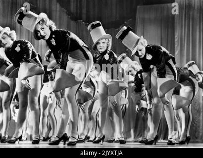 Danse sur scène, sur le film, « Evergreen », Gaumont British Distributors, Fox film Corp., 1934 Banque D'Images