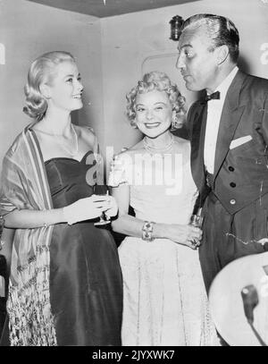 Grace Kelly, Sonja Henie, Cesar Romero. 06 juin 1955. Banque D'Images