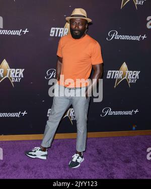 Los Angeles, États-Unis. 08th septembre 2022. Babs Olusanmokun arrive au tapis rouge de la célébration Star Trek qui a eu lieu au centre culturel Skirball de Los Angeles, en Californie, jeudi, 8 septembre 2022 . (Photo de Juan Pablo Rico/Sipa USA) crédit: SIPA USA/Alay Live News Banque D'Images