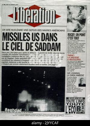 Première page du quotidien indépendant Liberation, du 18 janvier 1993; le titre se lit comme suit : « missiles américains dans les cieux de Saddam ». Banque D'Images