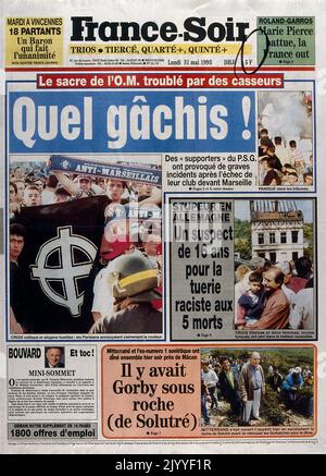 Première page du journal français 'France-soir' du 31 mai 1993. Le titre se lit comme suit: «Le Sacré OM [Olympique Marseille] sont concernés par les fauteurs de troubles. Quel dommage ! » Banque D'Images